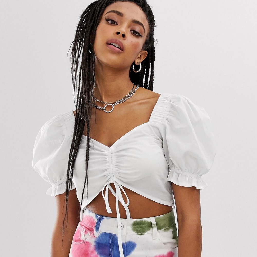 Puffy sleeve crop